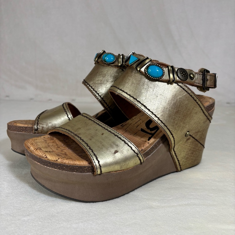 OTBT Women’s Layover Wedge Sandals Gold With Turquoise Accents Size 9